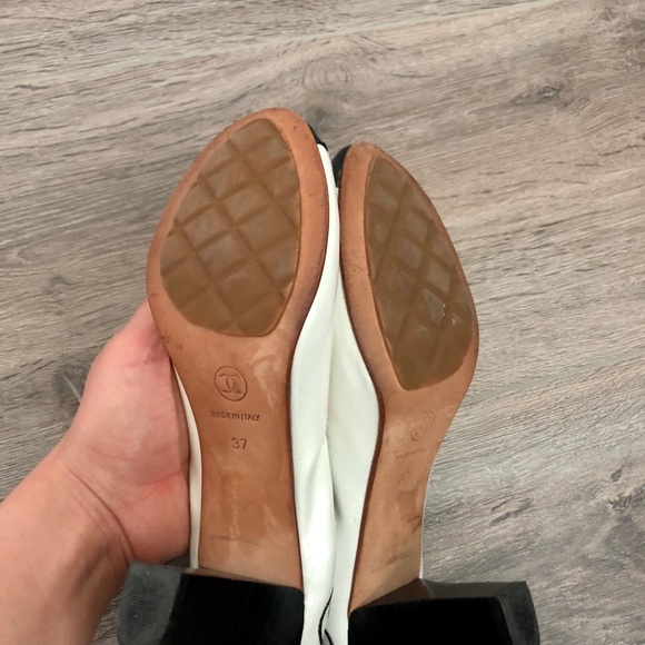 Authentic Chanel heels 👠 ❤️ - Picture 5 of 6